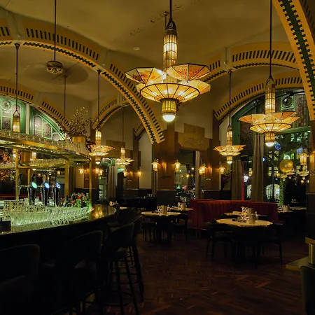 Clayton American Hotel