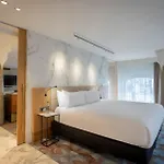 Clayton American فندق 4*