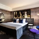 Hotel Clayton American