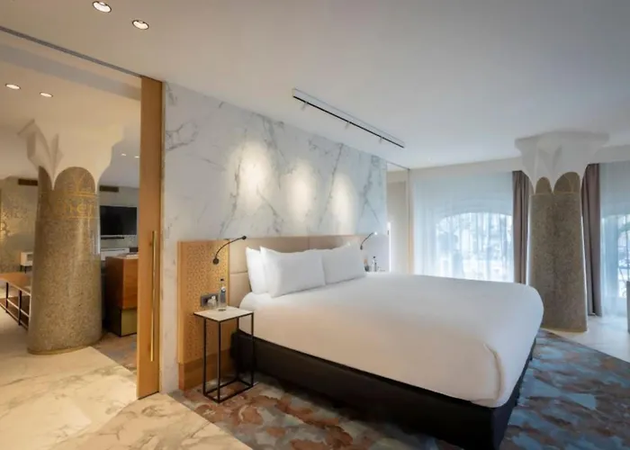 Clayton American Hotel 4*