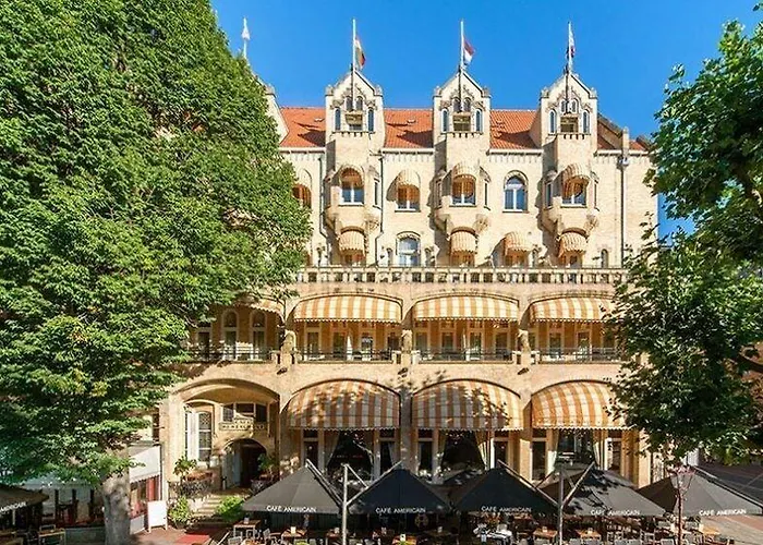 Hotel Clayton American